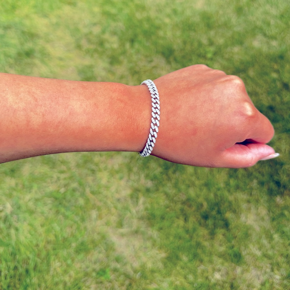 Cuban chain link bracelet